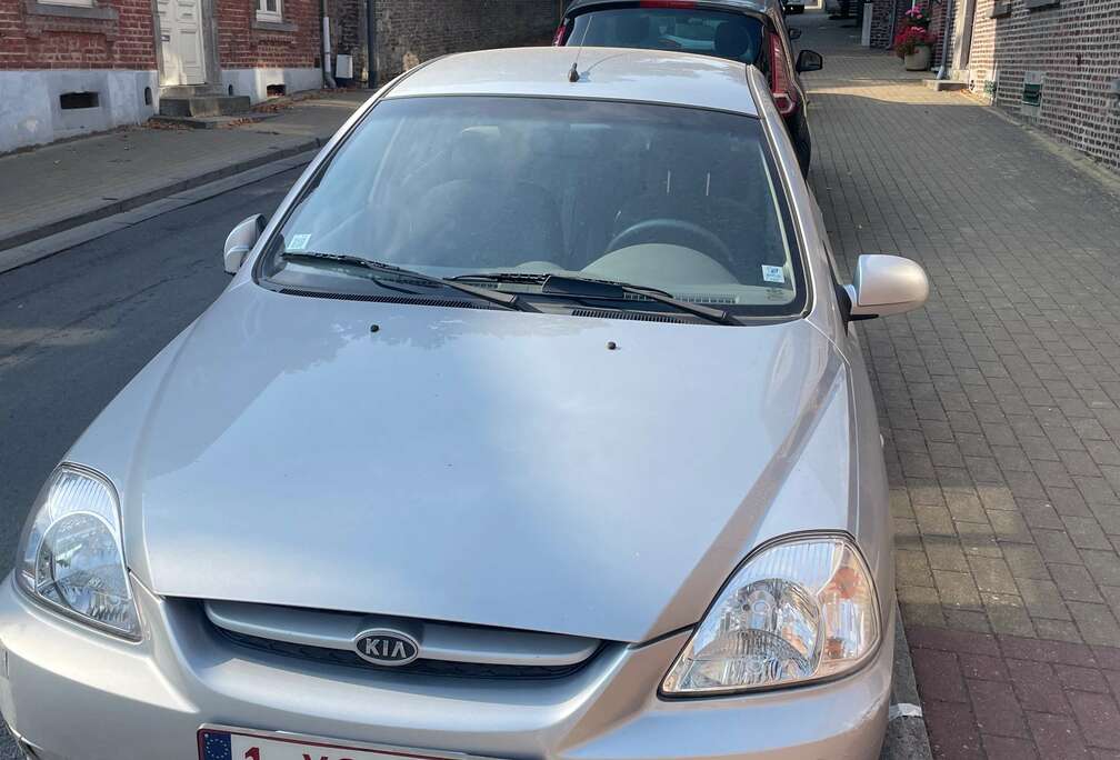 Kia Rio 1.3i LS