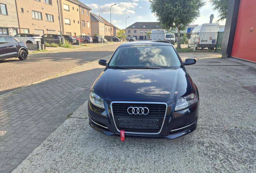 Audi Sportback 1.4 TFSI - Nieuwe Koppeling/ Embrayage - Parkingssensoren + Keuring - Garantie - 157.000 km
