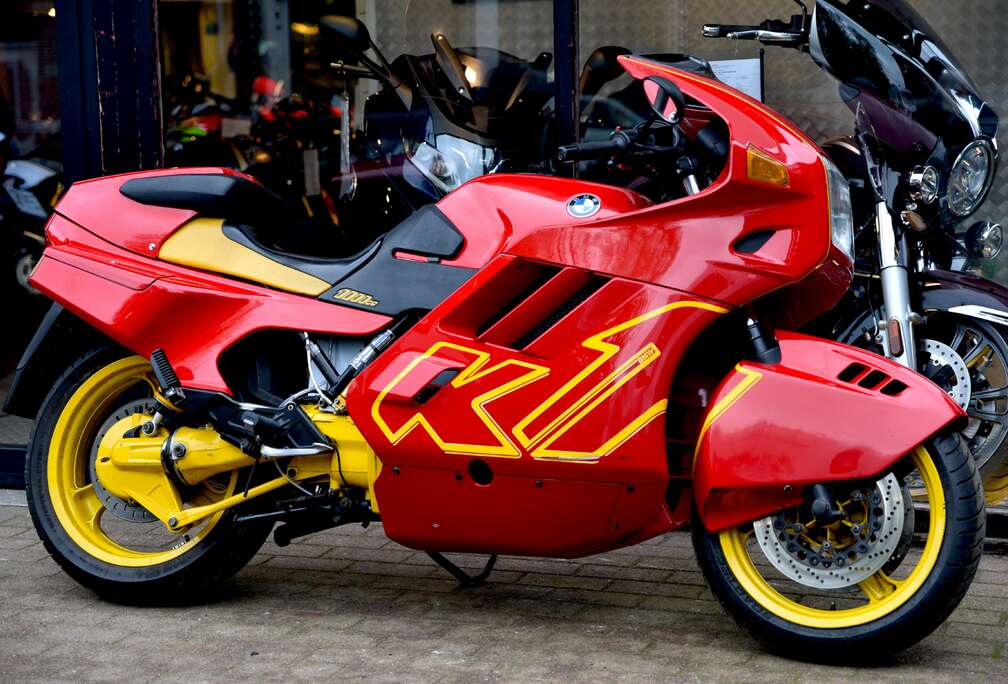 BMW ***MOTO VERTE***
