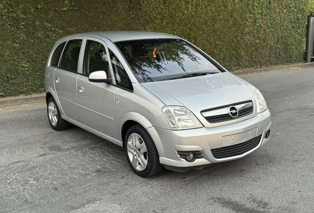 Opel 1.4 Benzine • Airco • 2009 • 163.000km