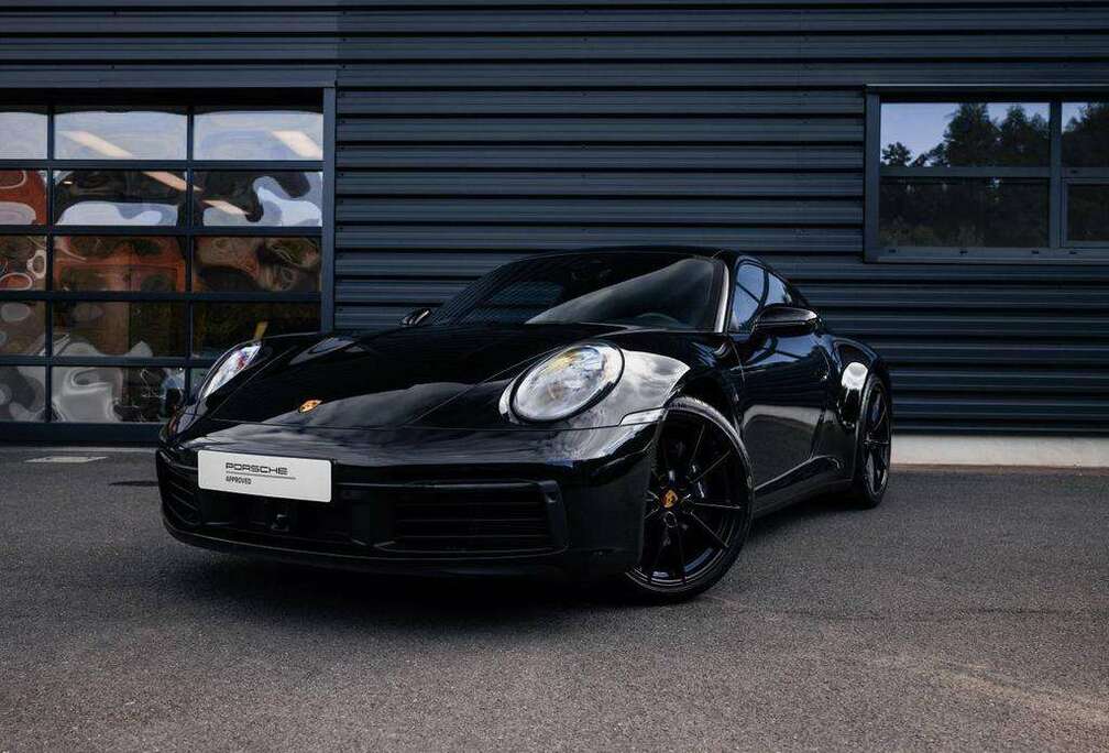 Porsche 911 Carrera (MY24)