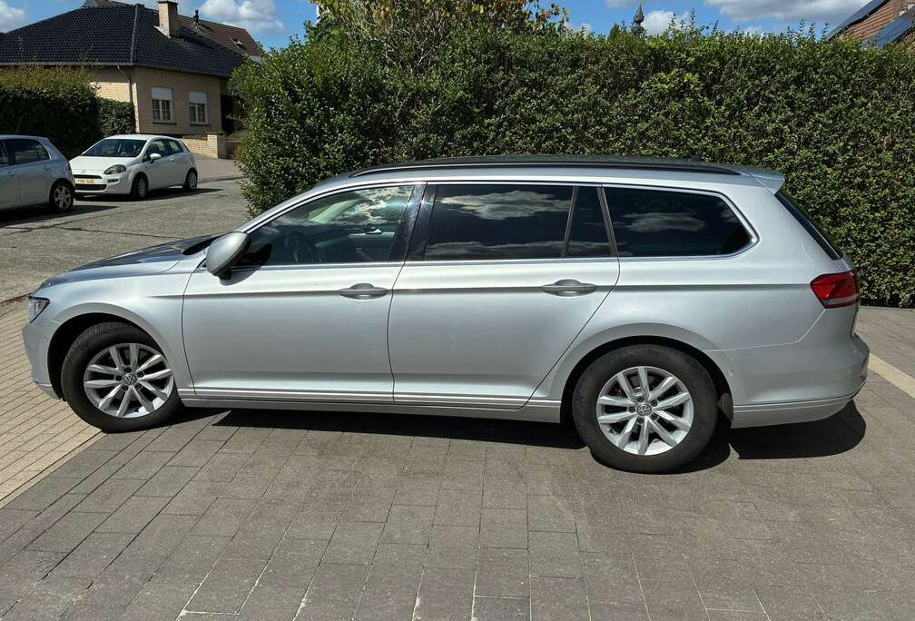 Volkswagen Passat Variant 1.6 TDI DSG Comfortline