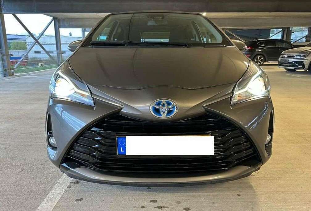 Toyota 1.5 Hybrid Sport Edition