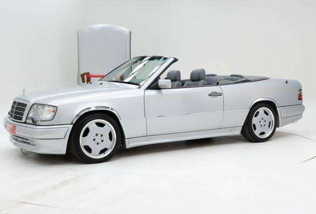 Mercedes-Benz + Hardtop \'95 CH22981