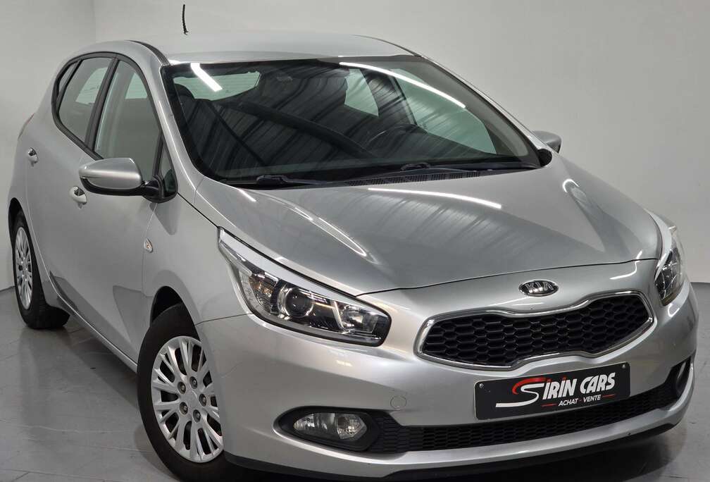 Kia 1.4i  Airco  Cruise  Radar  1ier propriétaire  GARANTIE 12MOIS