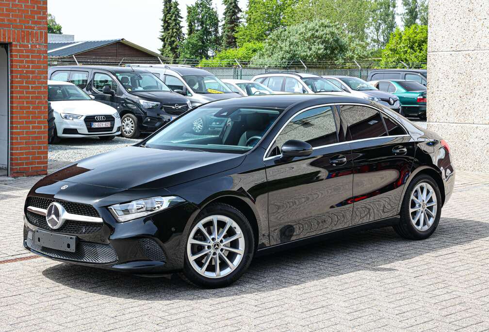 Mercedes-Benz ACHTERUITRIJCAMERA*PARKEERSENSOREN-V+A*HALF-LEDER*ZETELVERWARMING*