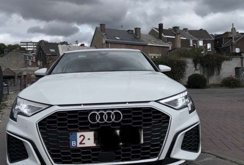 Audi Sportback 30 TDi Business Edition Advanced S troni