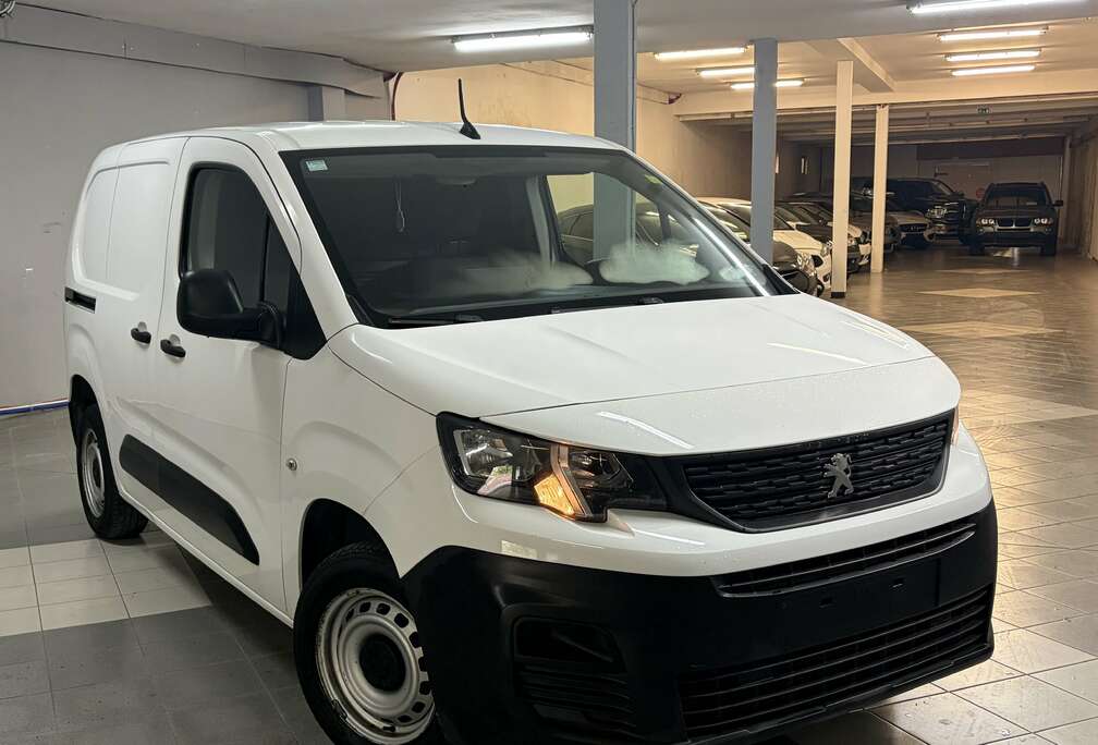 Peugeot 1.5 BlueHDi L1 STD Heavy Premium (EU6.2)