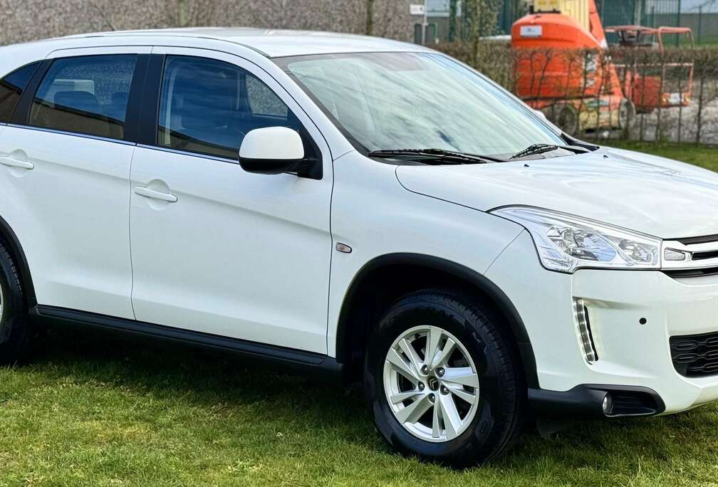 Citroen 1.6i 2WD Exclusive