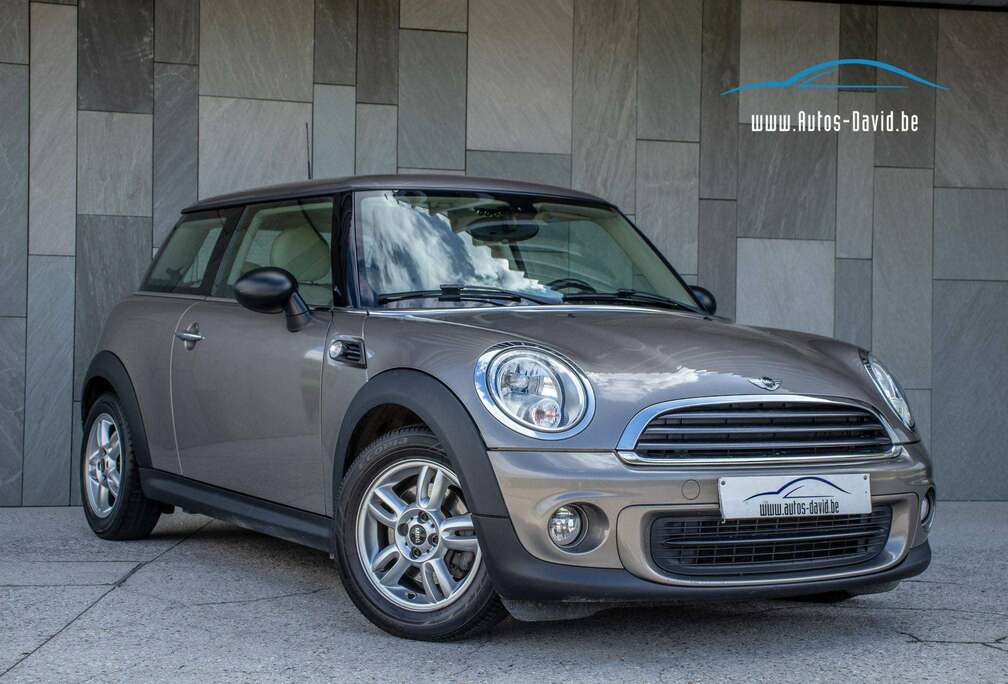 MINI 1.6i / LEDER / CRUISECONTROL / AIRCO / ISOFIX / PARKEERSENSOREN