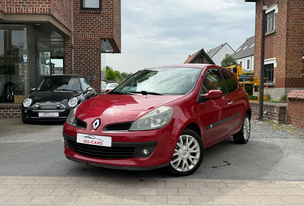 Renault Clio 1.6i 16v