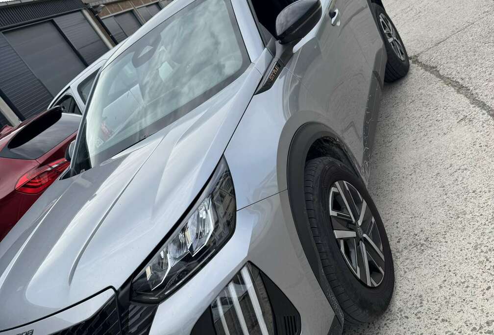 Peugeot 1.2 Turbo Style