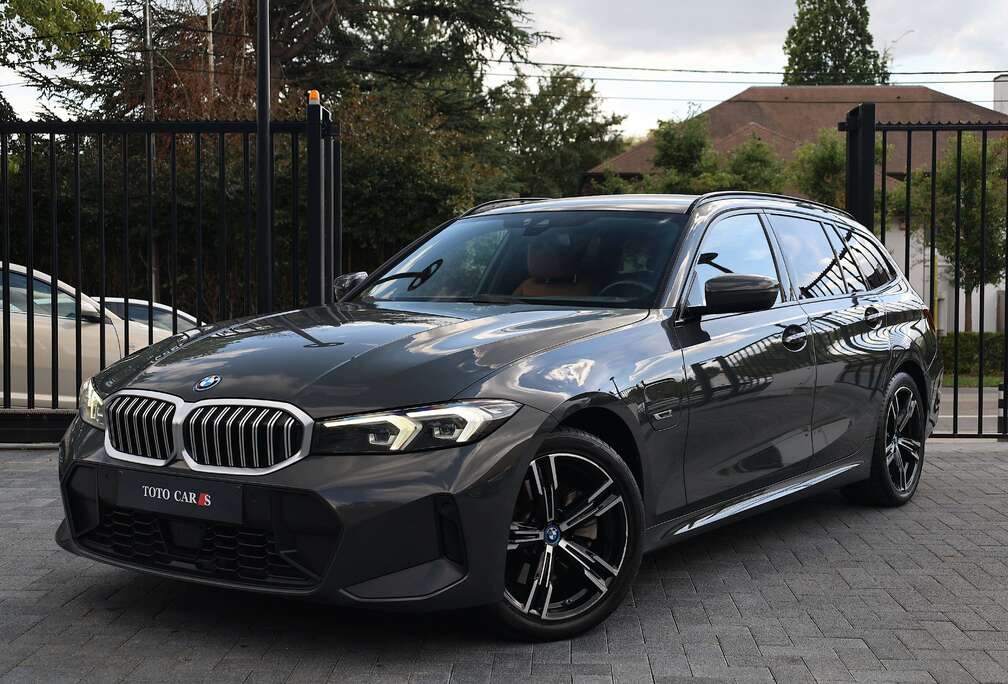 BMW e PHEV | M-Pack | Benzine/Hybride | Facelift | 1ste Eigenaar | Sport-Stoelen | Stoel-Verwarming | Car-Play | Trek-Haak |