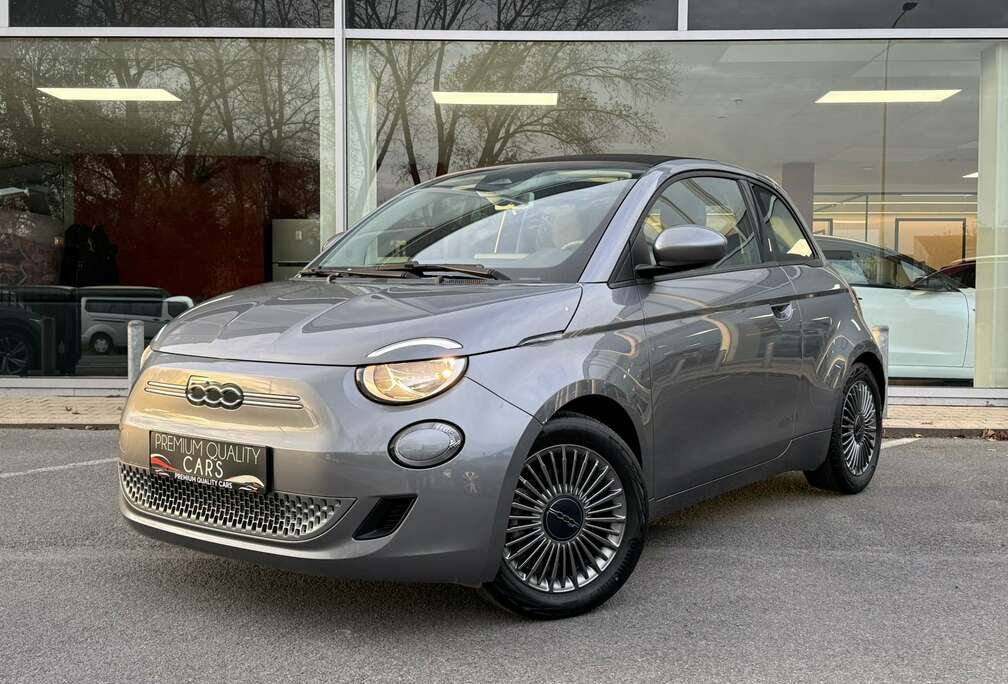 Fiat ICON / CARPLAY / SENSOREN / NAVI / AIRCO / KEYLESS