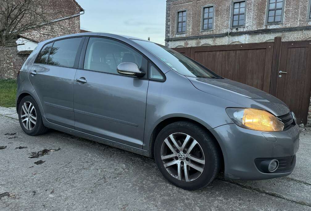 Volkswagen 1.6 CR TDi Highline DPF *EURO 5*