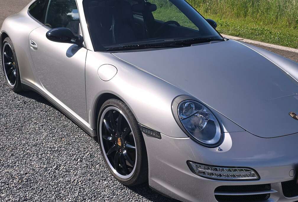 Porsche 911 Carrera 4 3.6i Coupé Tiptronic S