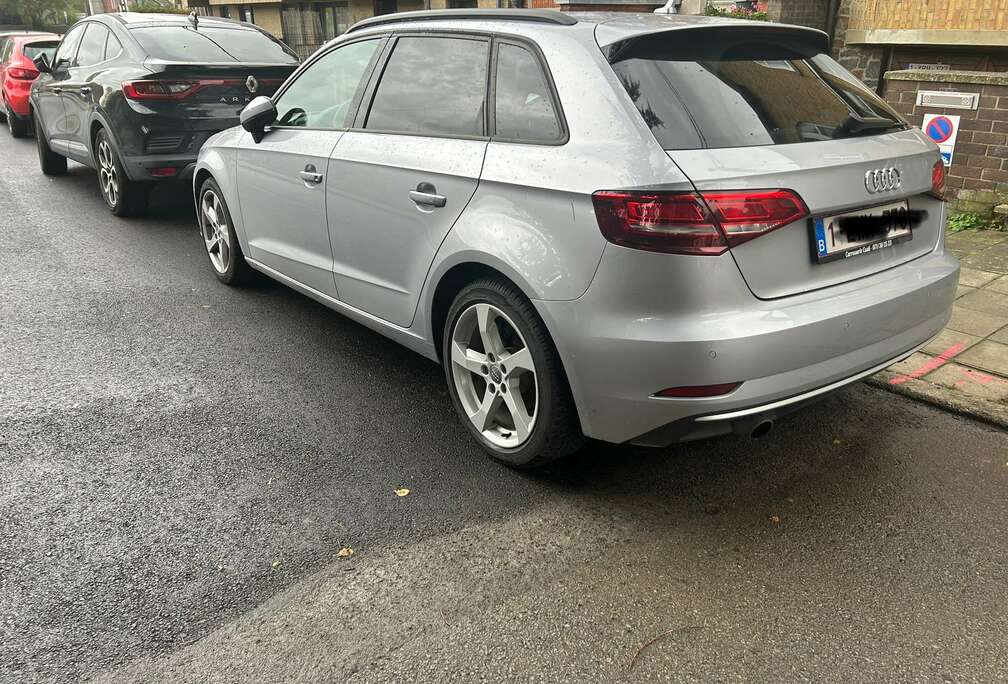 Audi A3 Sportback S tronic boîte auto