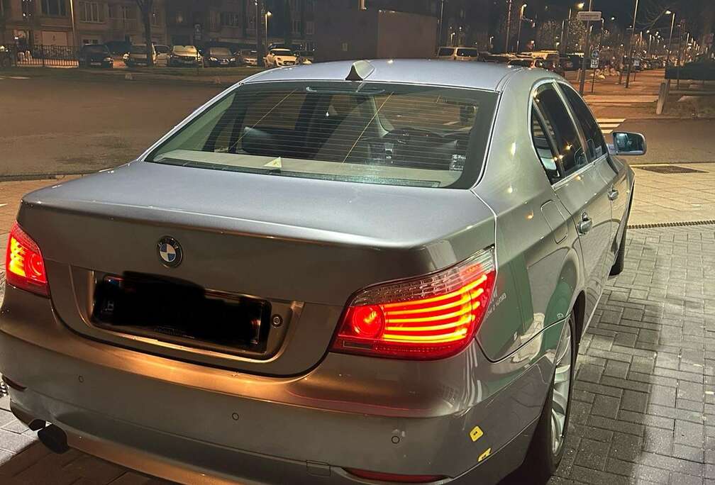 BMW 520i