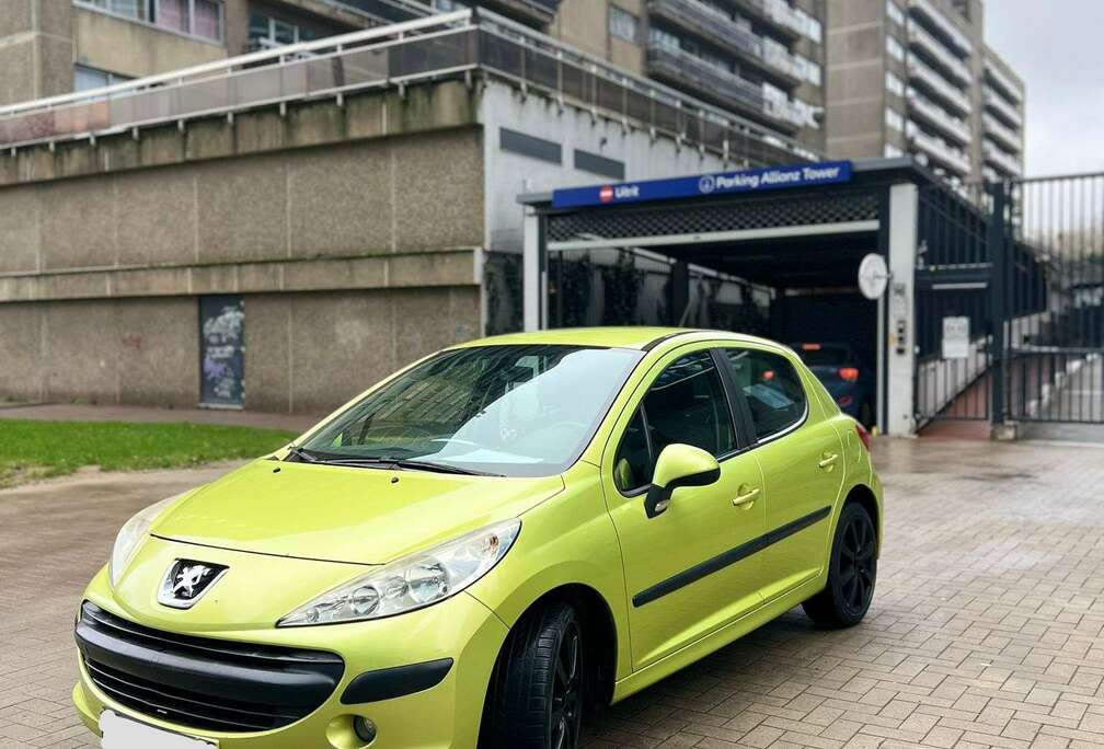 Peugeot 1.4i 16v Sporty Pack