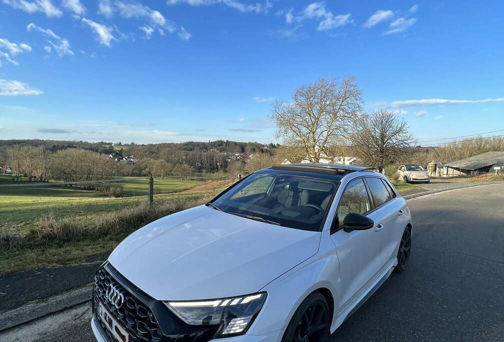 Audi Sportback 2.5 TFSI Quattro S tronic