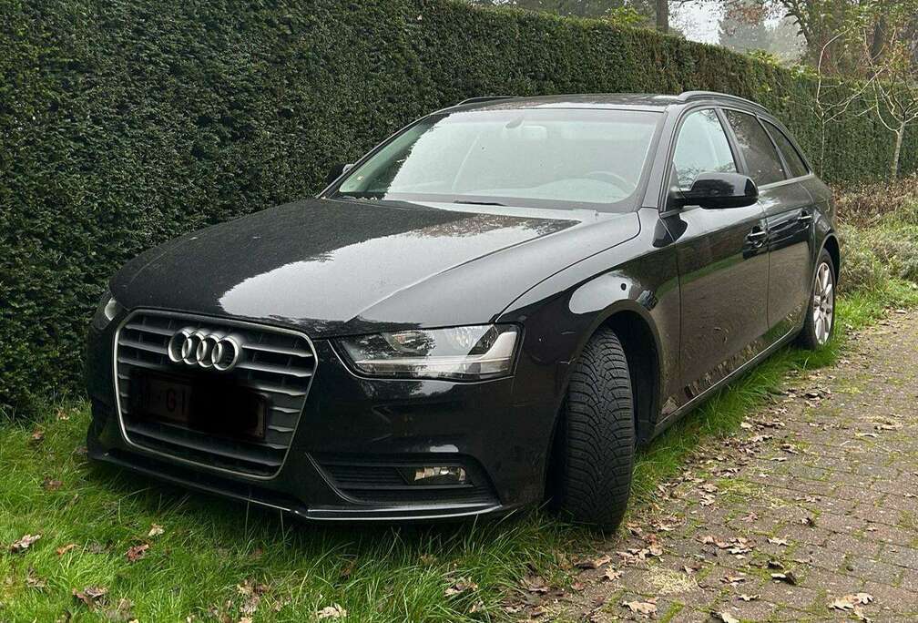 Audi A4 Avant TDI 2.0 R4100 M6S