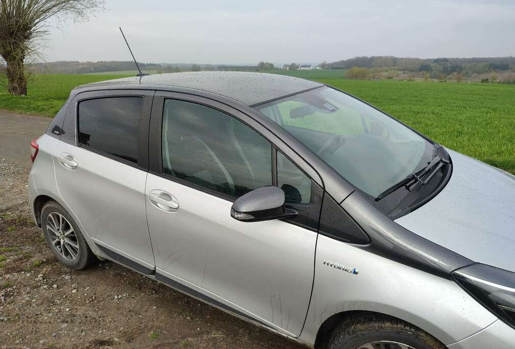 Toyota Yaris 1.5i Dual VVT-iE Comfort CVT