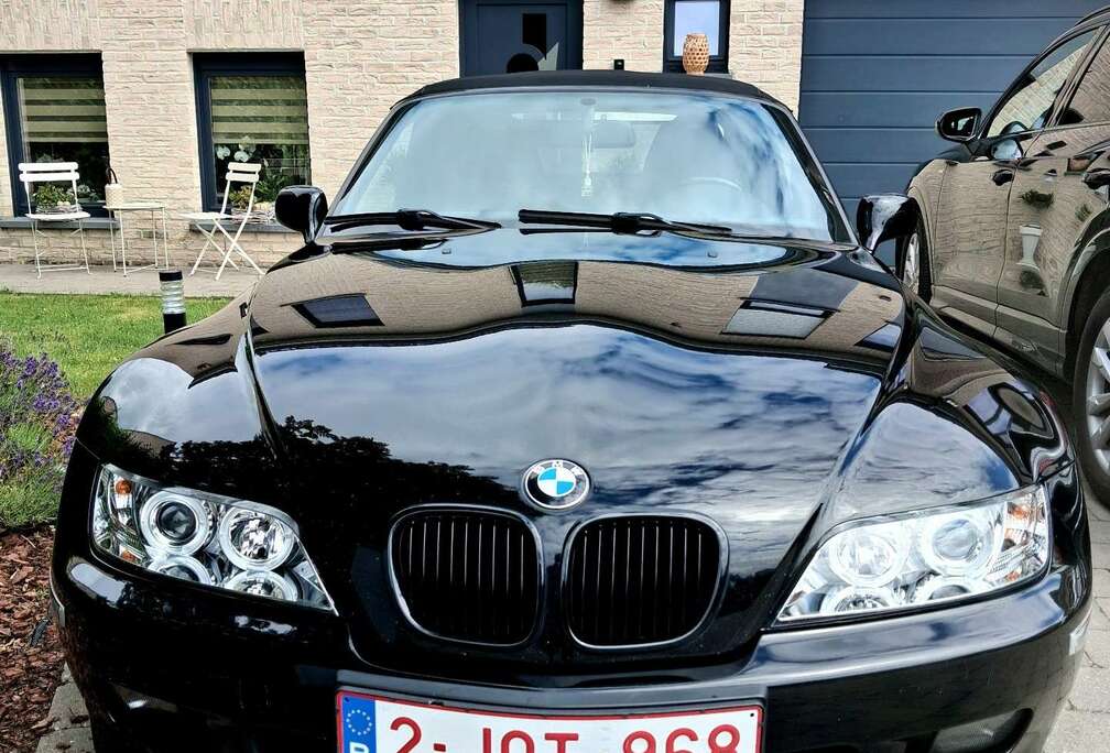 BMW 2.2i Roadster