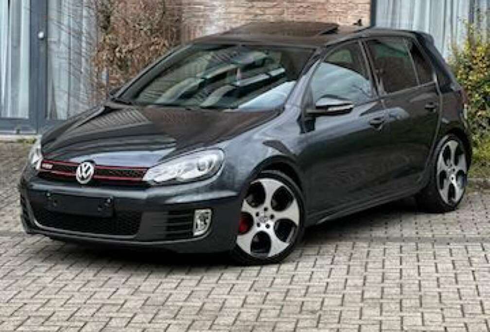 Volkswagen Golf 6 GTI 2.0 TSI Essence Boîte automatique DSG