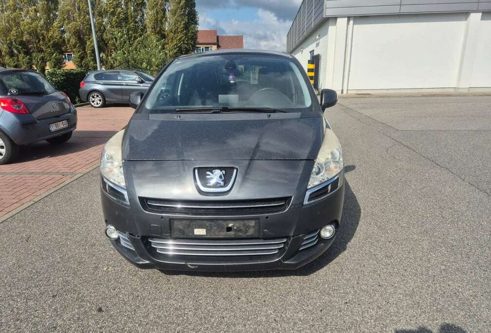 Peugeot 5008 1.6i Premium 7place