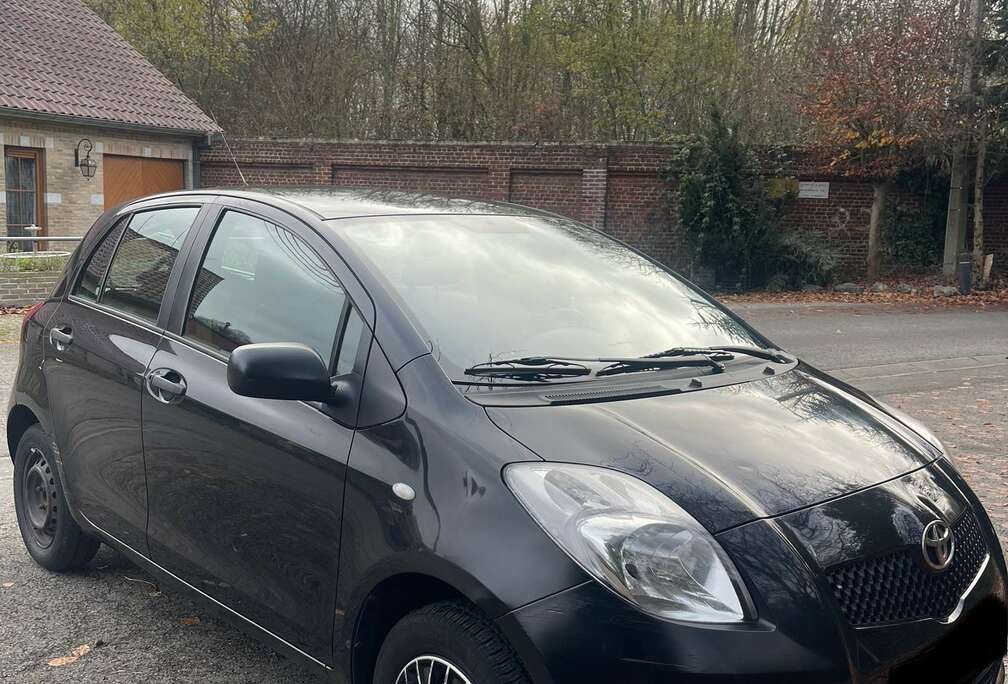 Toyota Yaris 1.0 - 69 VVT-i