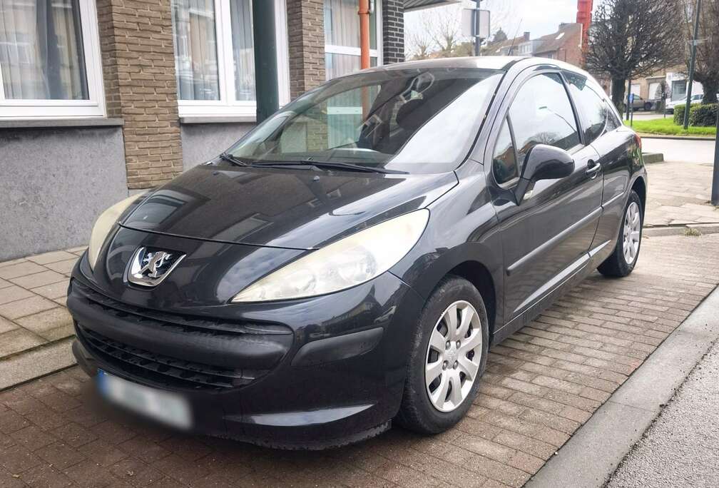 Peugeot 1.4e // Marchand