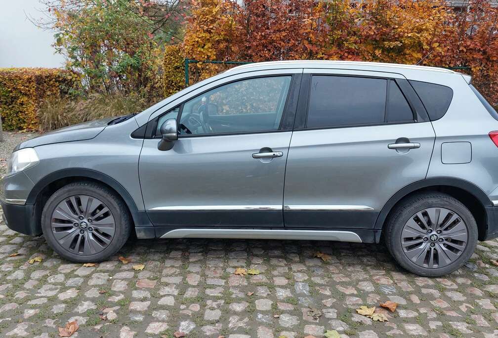 Suzuki SX4 S-Cross 1.6 VVT CVT 4x2 limited