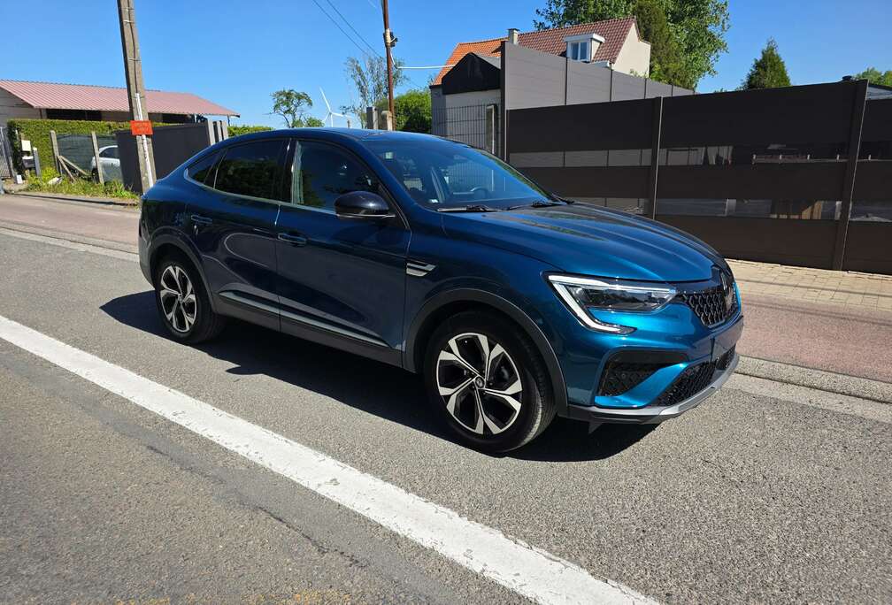 Renault 1.3 TCe MHEV Techno EDC \
