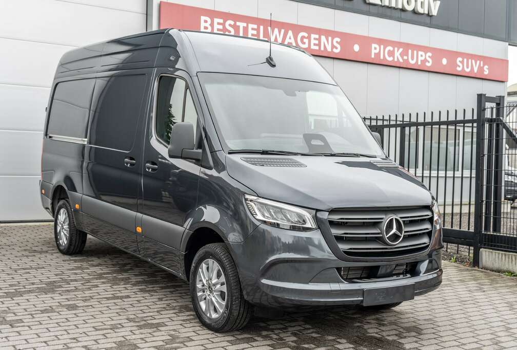 Mercedes-Benz 319 L2H2 - Adaptive cc / Trekhaak 3.5T - 54.500ex
