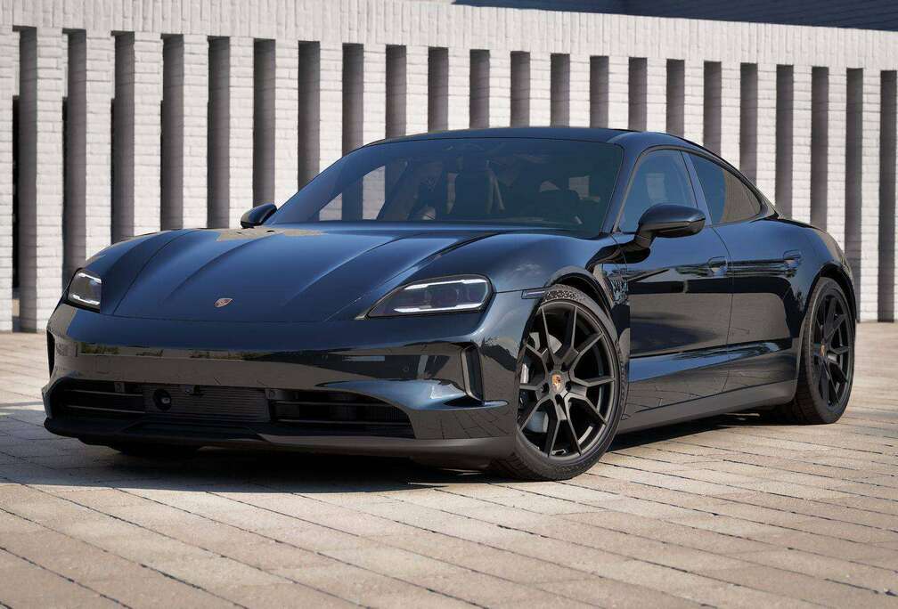 Porsche FACELIFT BATT+/PANO/AIR/21\