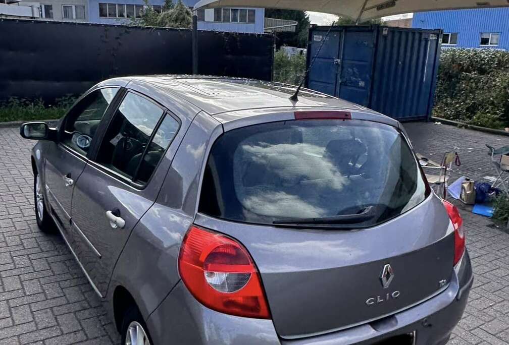 Renault TCE 100 Initiale
