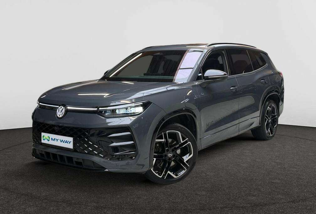 Volkswagen R-Line Business Premium 1.5 TSI PHEV (272PK) AUTOMAAT /// Inklapbare Trekhaak /// Elektrisch, gekoelde & verwarmde massag