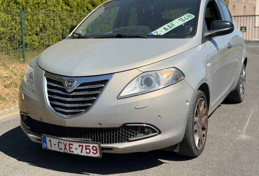 Lancia Ypsilon 0.9 TwinAir Platinium PANO/CLIMA/CUIR