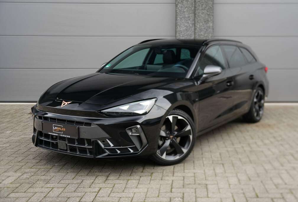 Leon SportsTourer 1.5 eTSI DSG * ELEKTRISCHE KOFFER / KEYLESS / CAMERA / STUURVERWARMING / DODEHOEK / DRAADLOOS LADEN *
