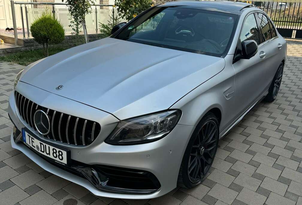 Mercedes-Benz C63S