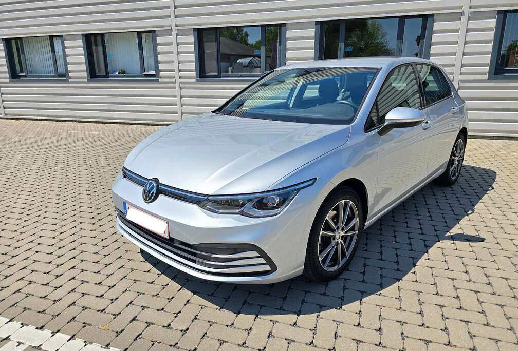 Volkswagen Golf 1.5 TSI Life OPF
