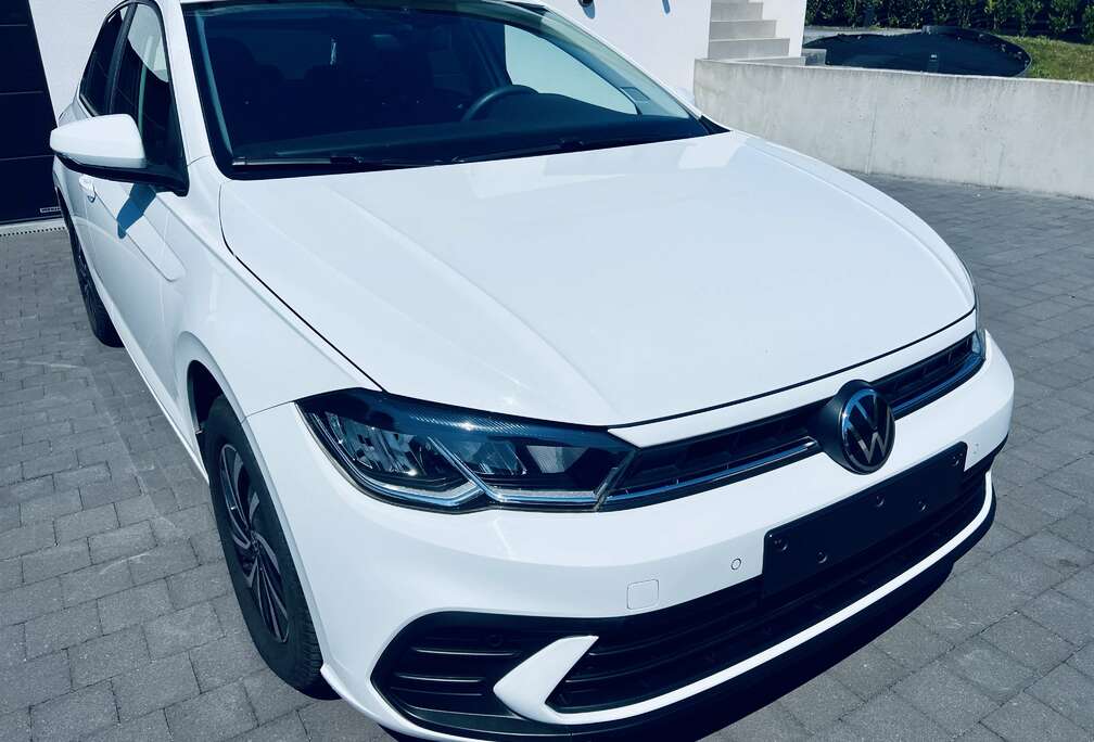 Volkswagen 1.0i TSI BVM5 EURO6 AppleCarPlay/PDC/Garantie 12M