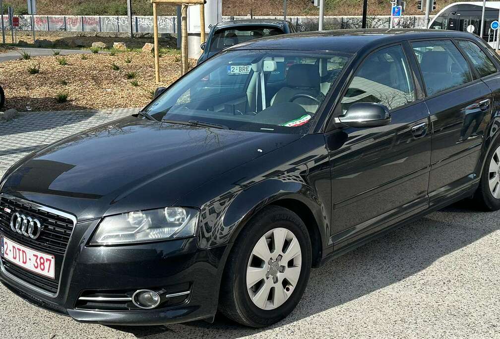 Audi A3 Sportback 1.6 TDi Ambiente Start/Stop DPF