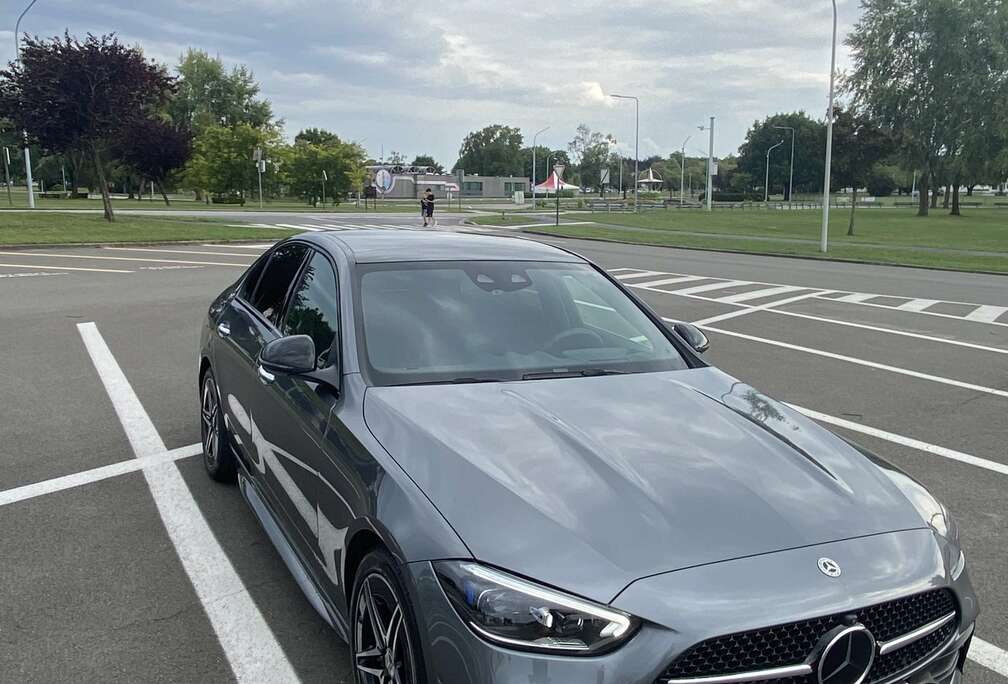 Mercedes-Benz 4Matic 9G-TRONIC Edition AMG Line