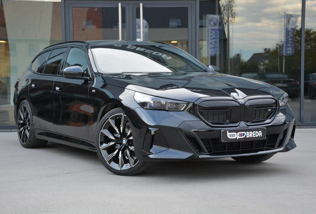 BMW i Touring M-Sport/Pano/Trekhaak/Seatventilatie/H&K