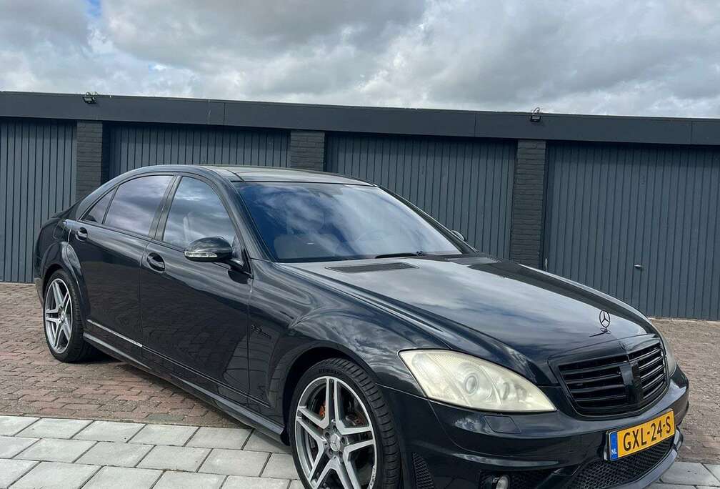 Mercedes-Benz Full option