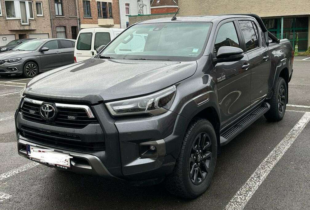 Toyota HiLux+4x4+Double+Cab+Autm.+Invincible