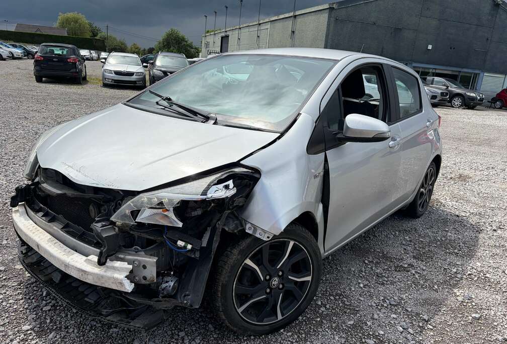 Toyota Yaris 1.5i &hybrid Dual VVT-iE Comfort CVT