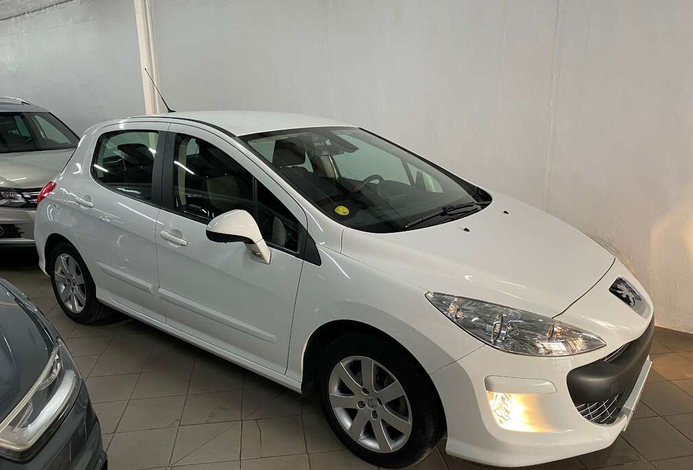 Peugeot 308 1.6 HDi Active Berline 5 p. Gps Air Co