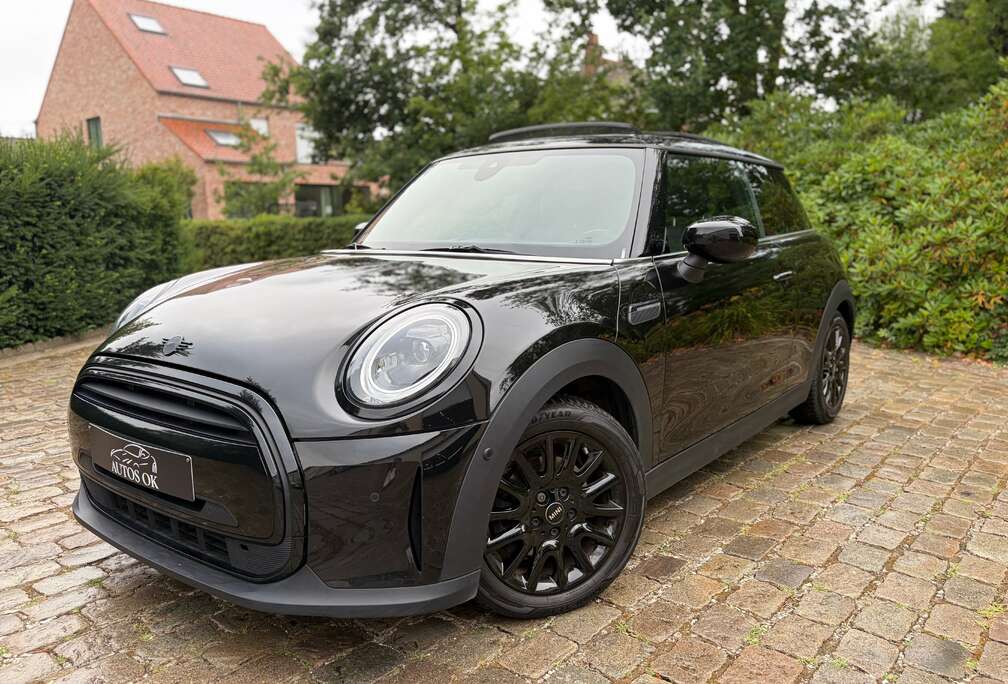 MINI 1.5 Automaat Full Option ### 66000 km ###